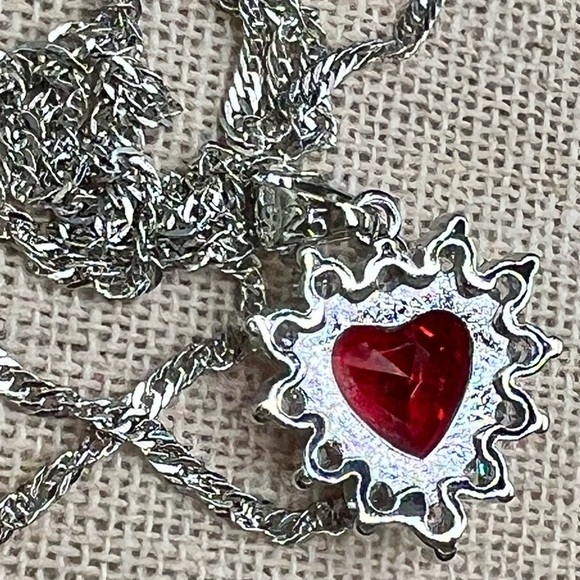NIB 925 Stamped Sterling Silver Red Zircon Heart Earring & Pendant Necklace Set - Picture 8 of 13